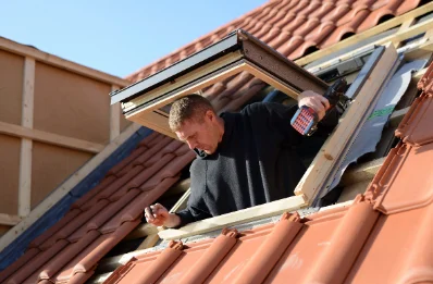 Pose de fenêtres de toit Velux à Leurville